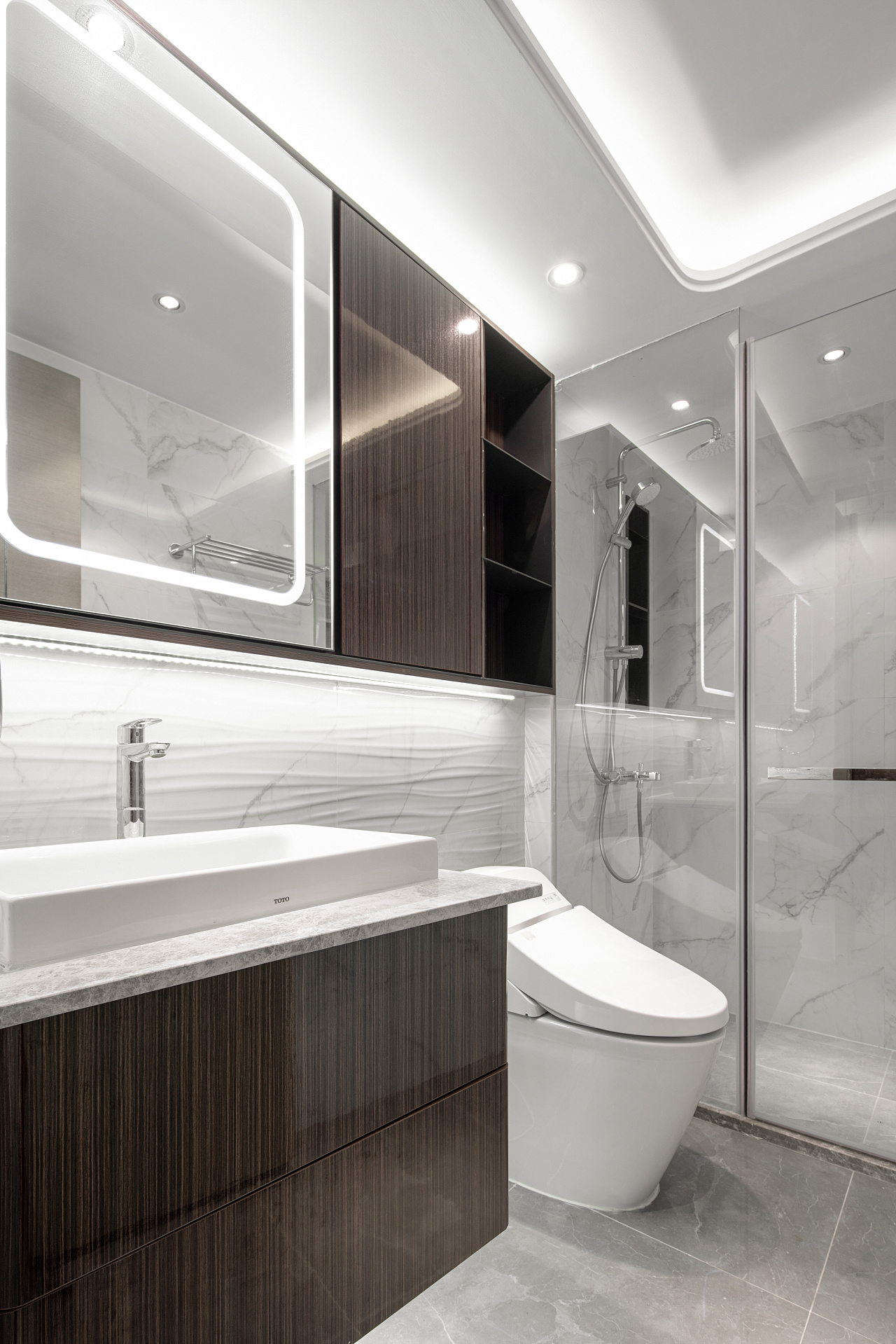 現(xiàn)代時尚，質(zhì)感輕奢